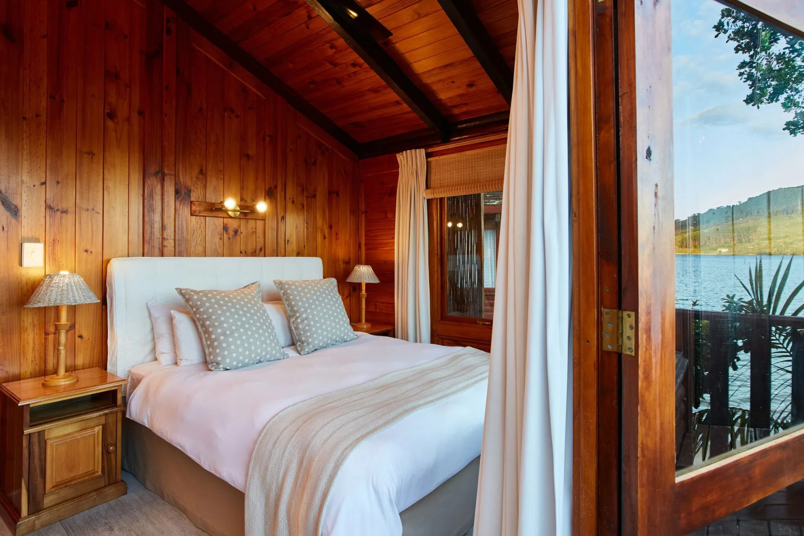 Under Milkwood Resort