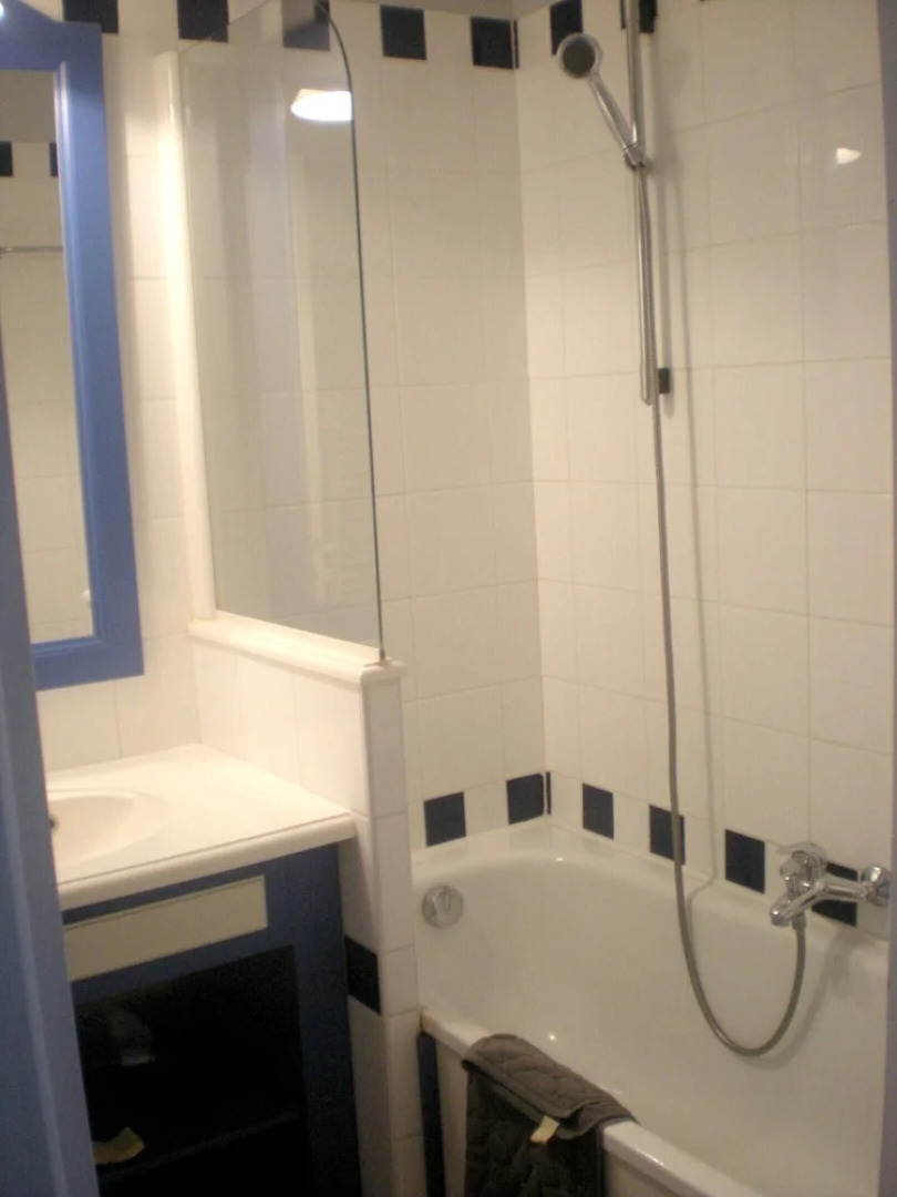 House With 2 Bedrooms in Guilvinec, With Pool Access and Enclosed Gard