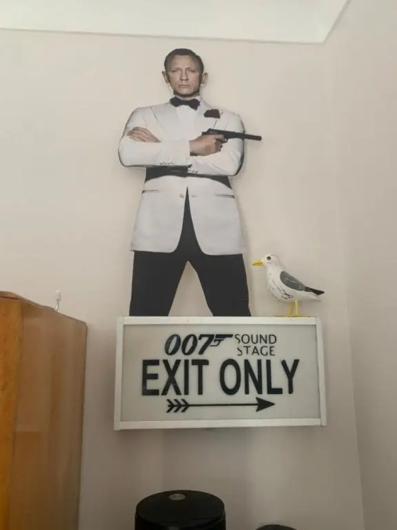 Southsea Royale Studio, James Bond, Parking, Seafront