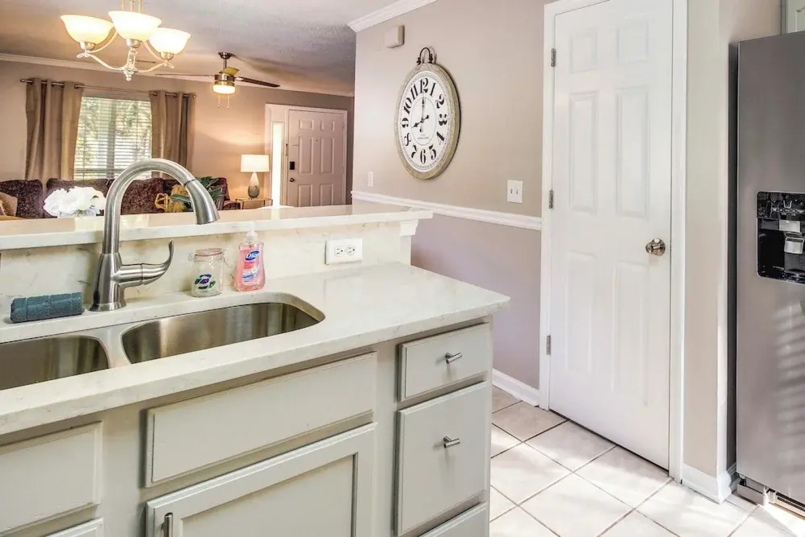 Soothing Savannah Townhome With Patio!