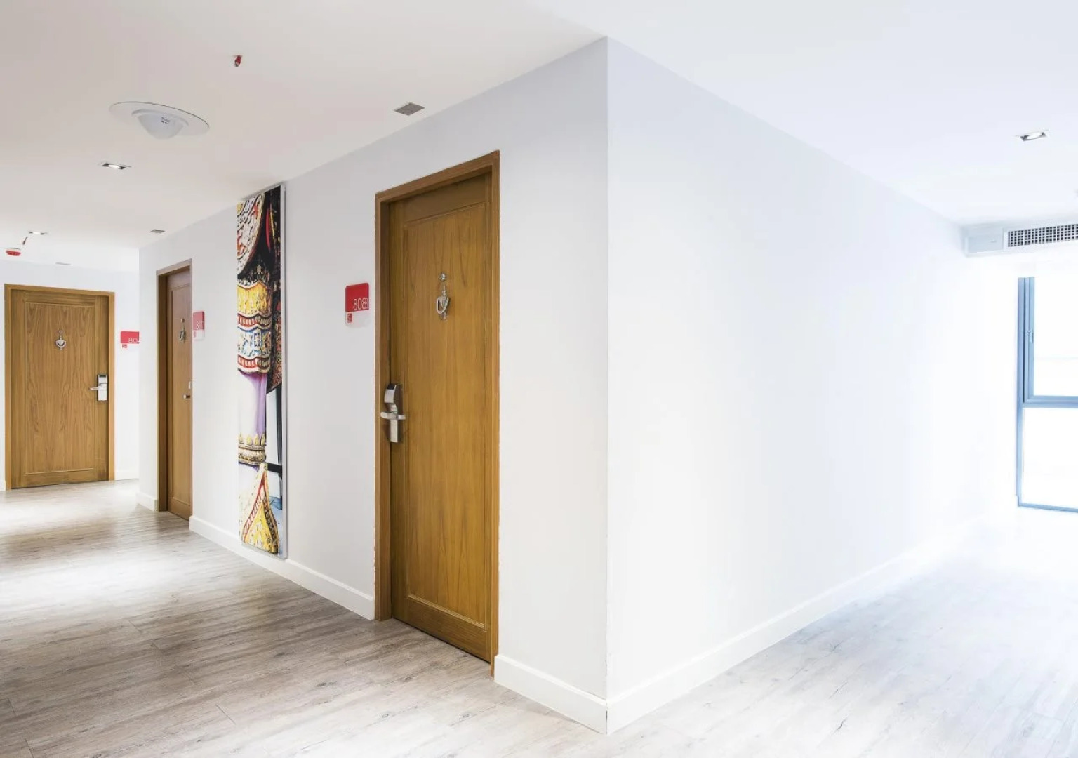 S Box Sukhumvit Hotel