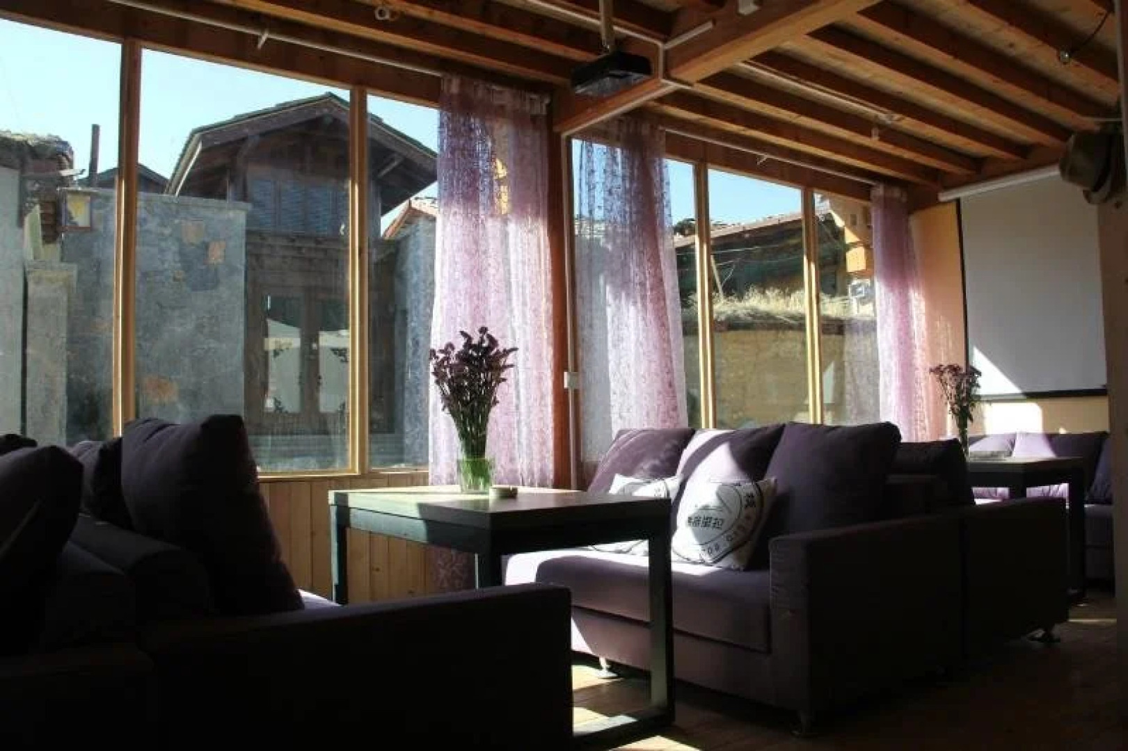 Dengba Hostel Shangri-La