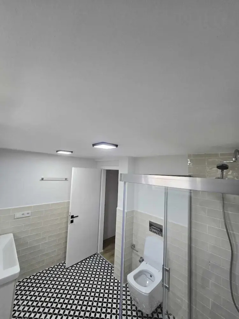 VILLA OLINDA 4 BED with huge garden