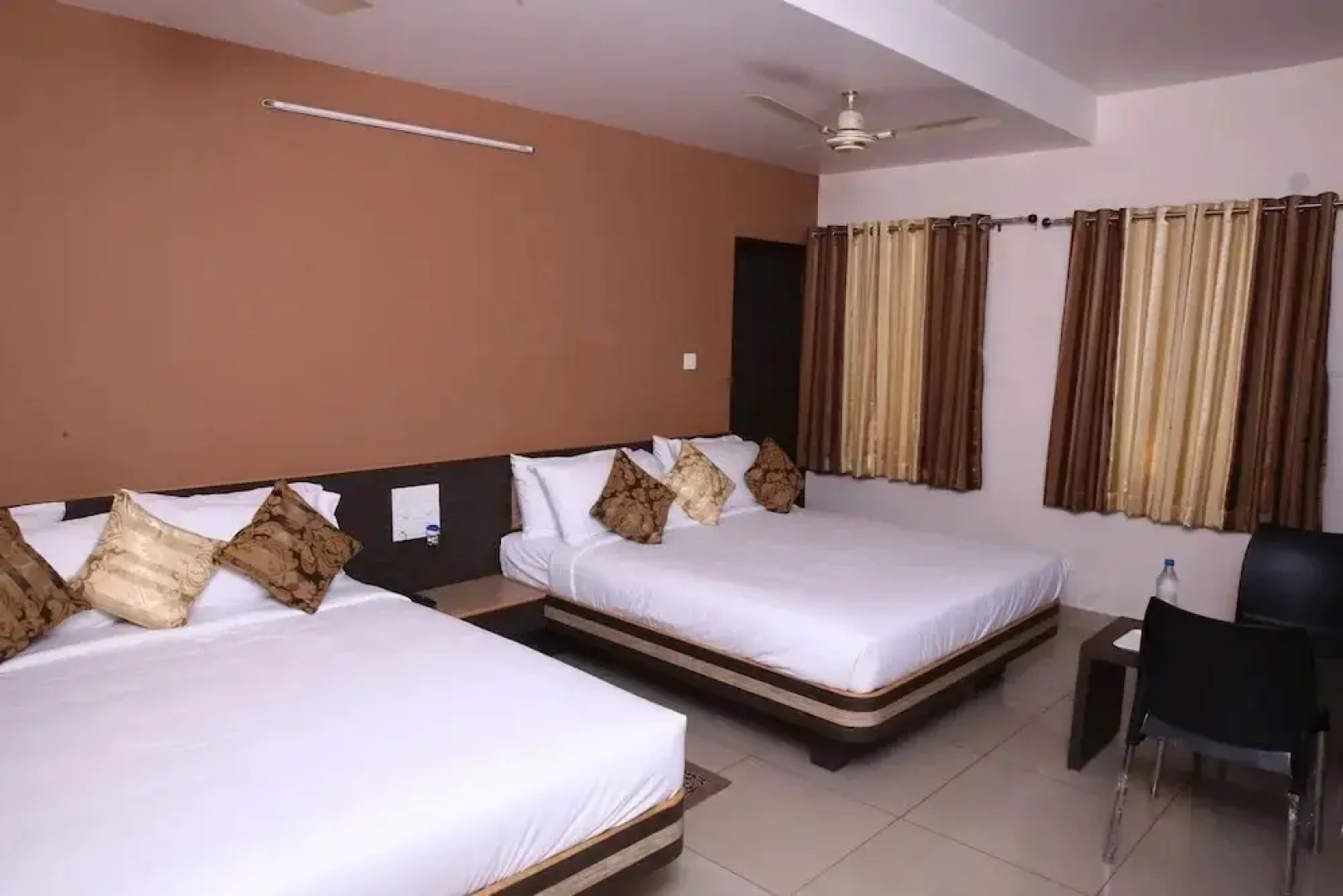 Annapoorna Castle by OYO Rooms