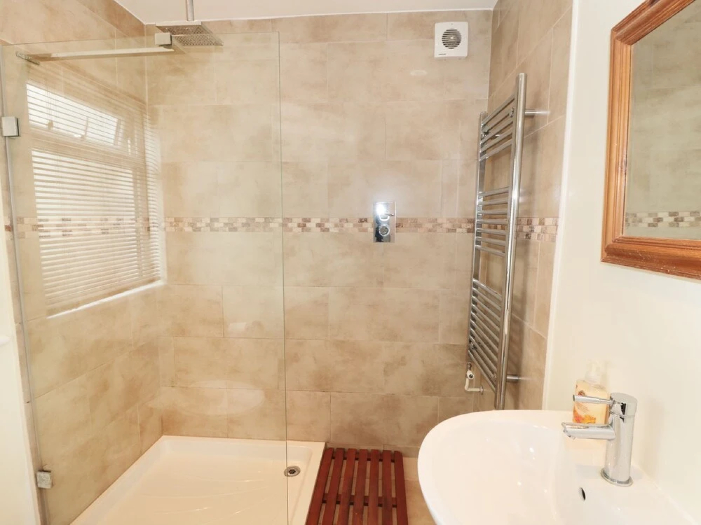 3 George Street, Whitby