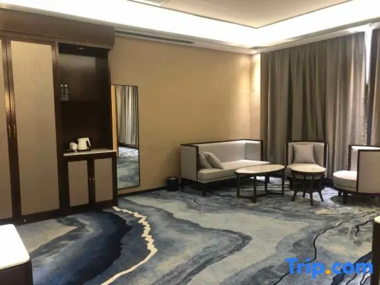 Alashankou Star Star Boutique Hotel