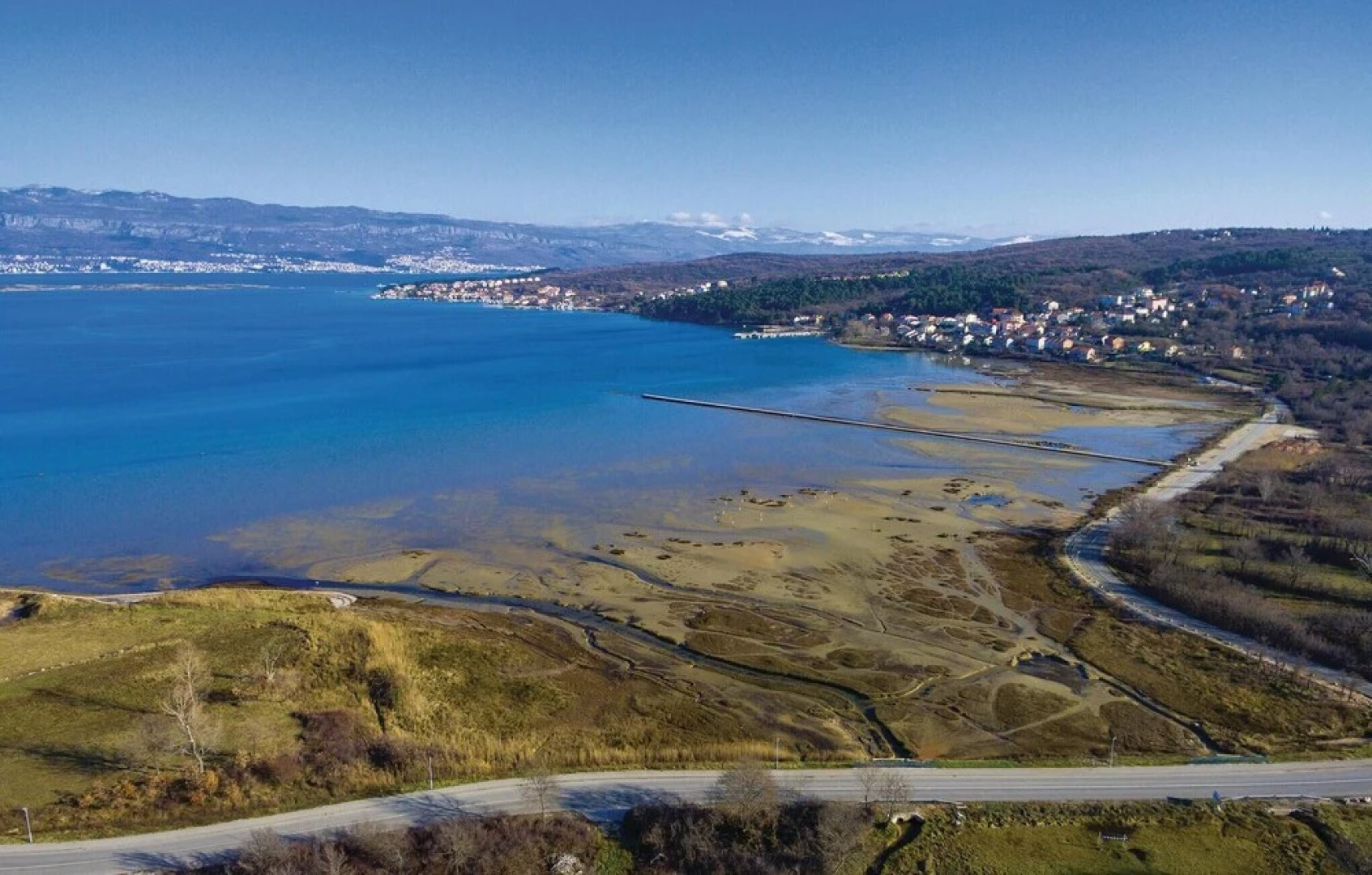 Awesome Home in Sveti Vid Dobrinjski with Hot Tub, WiFi & 6 Bedrooms