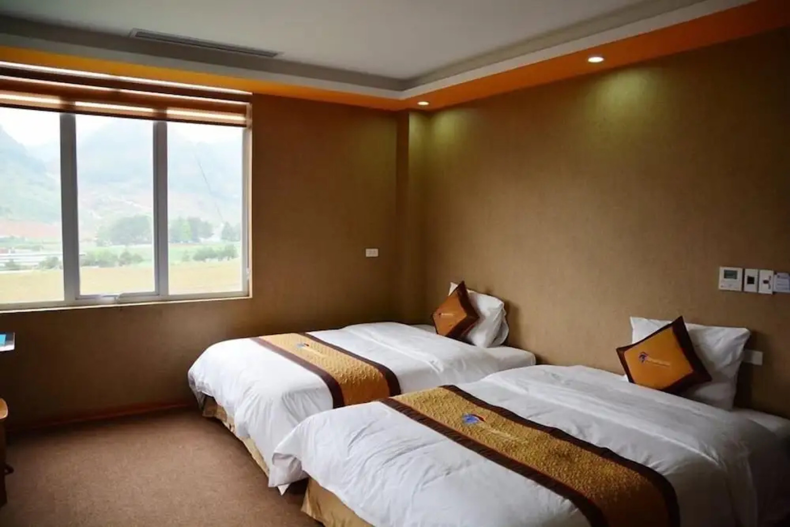 AHA Sun Hotel Moc Chau