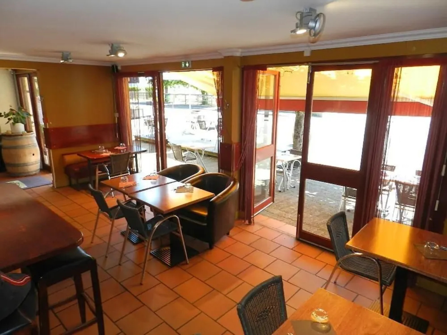 Les Provinciales Hotel & Restaurent