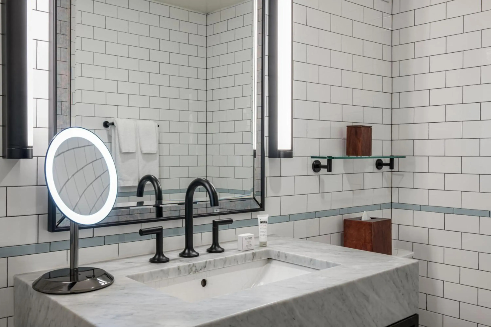 Hotel Theodore Seattle Downtown, Tapestry by Hilton