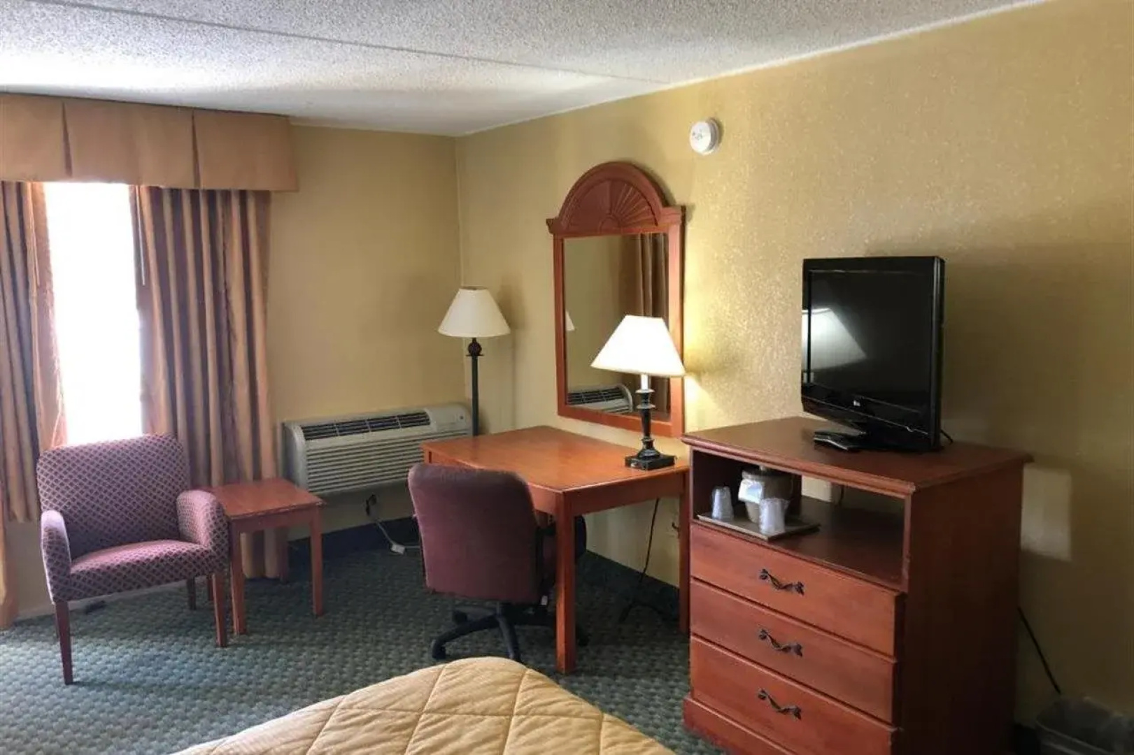 Rodeway Inn Joint Base Andrews Area