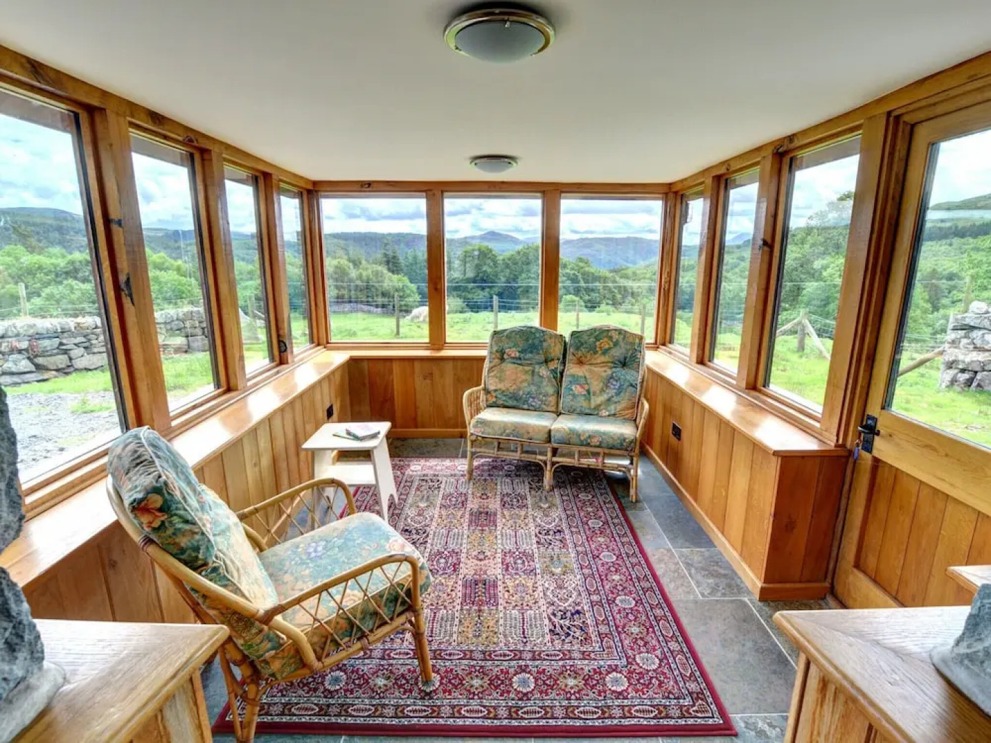 Spacious Holiday Home in Ganllwyd near River