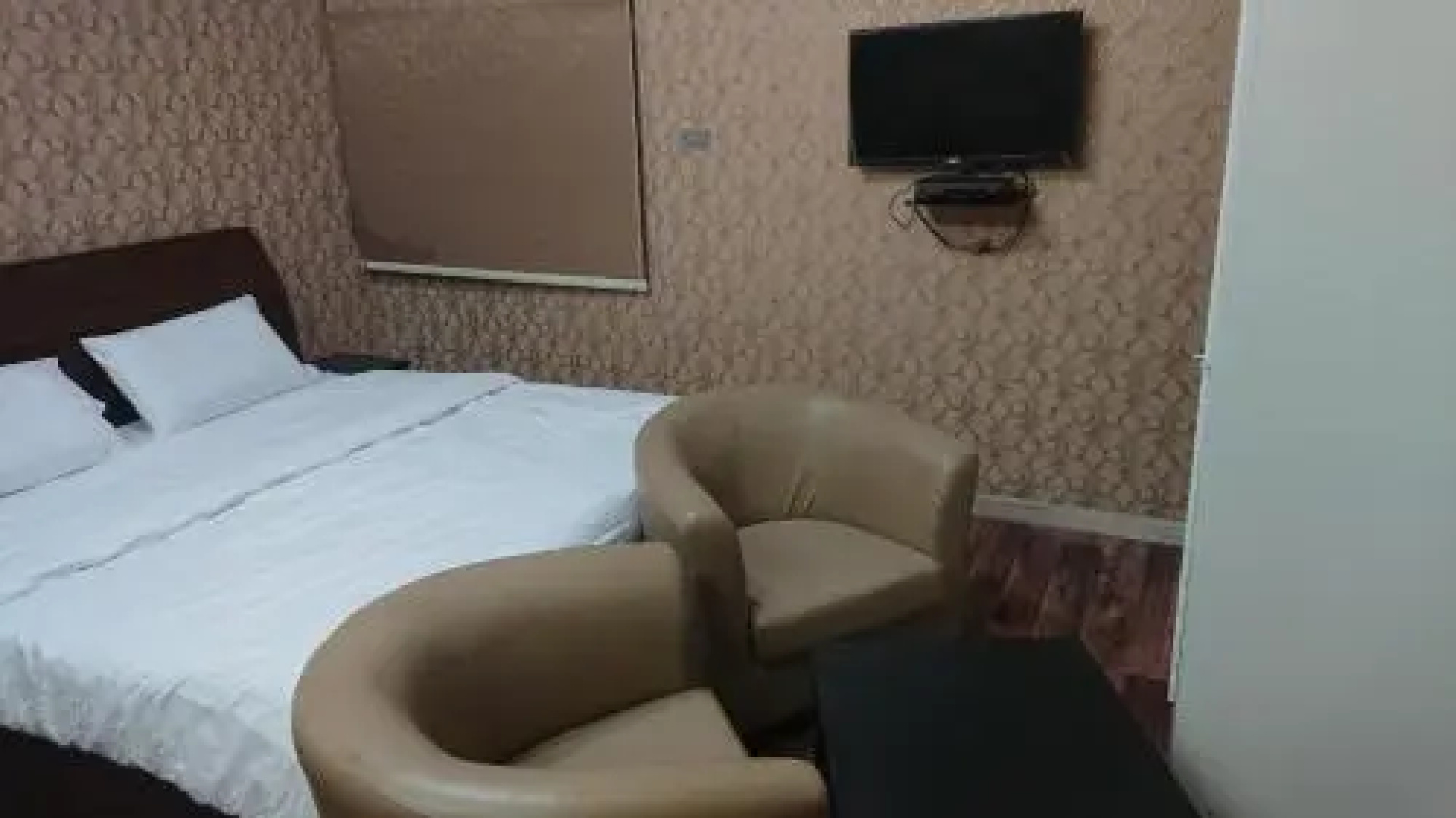 Roof Suites