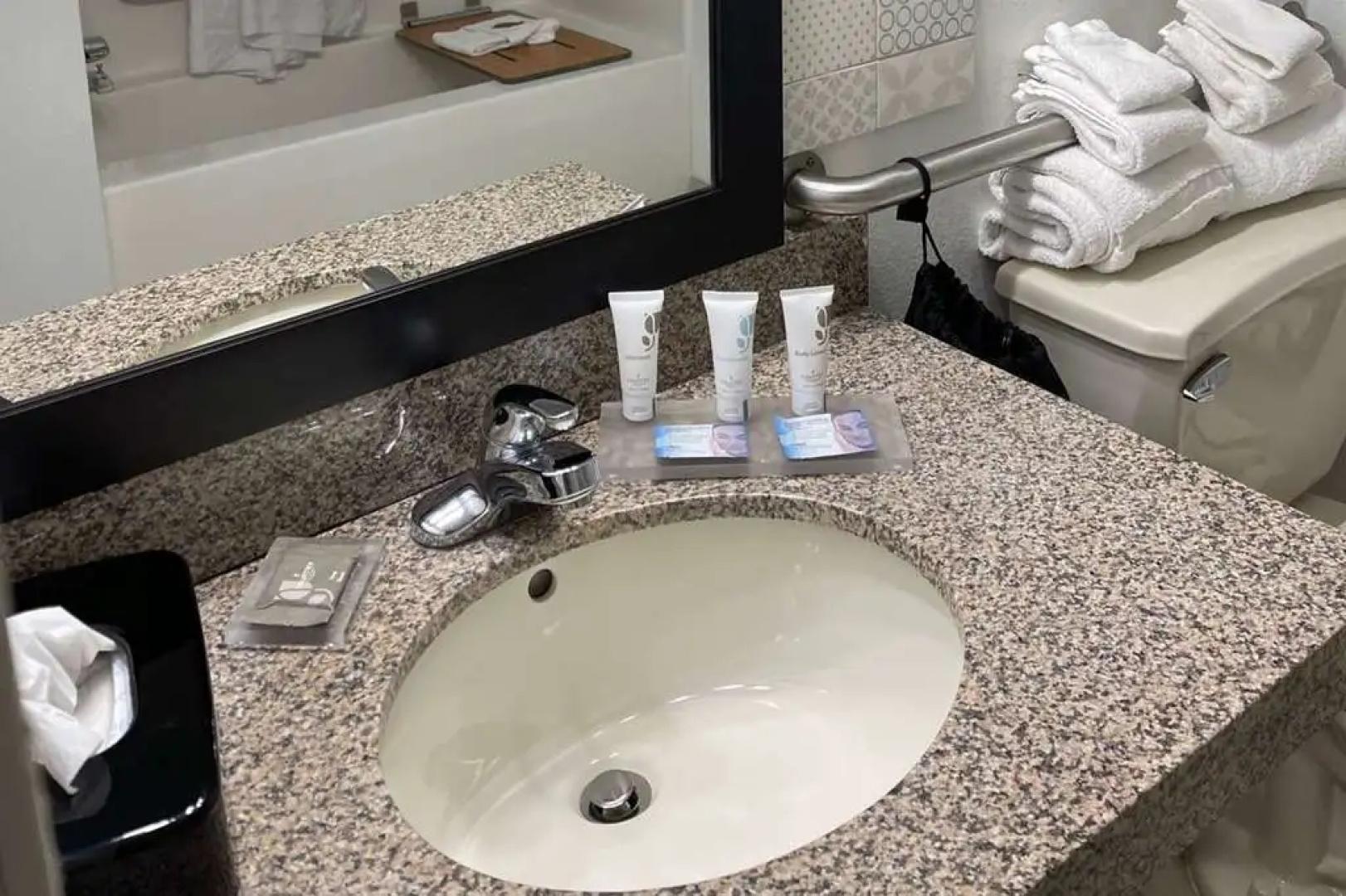 Country Inn & Suites by Radisson, Merrillville, IN