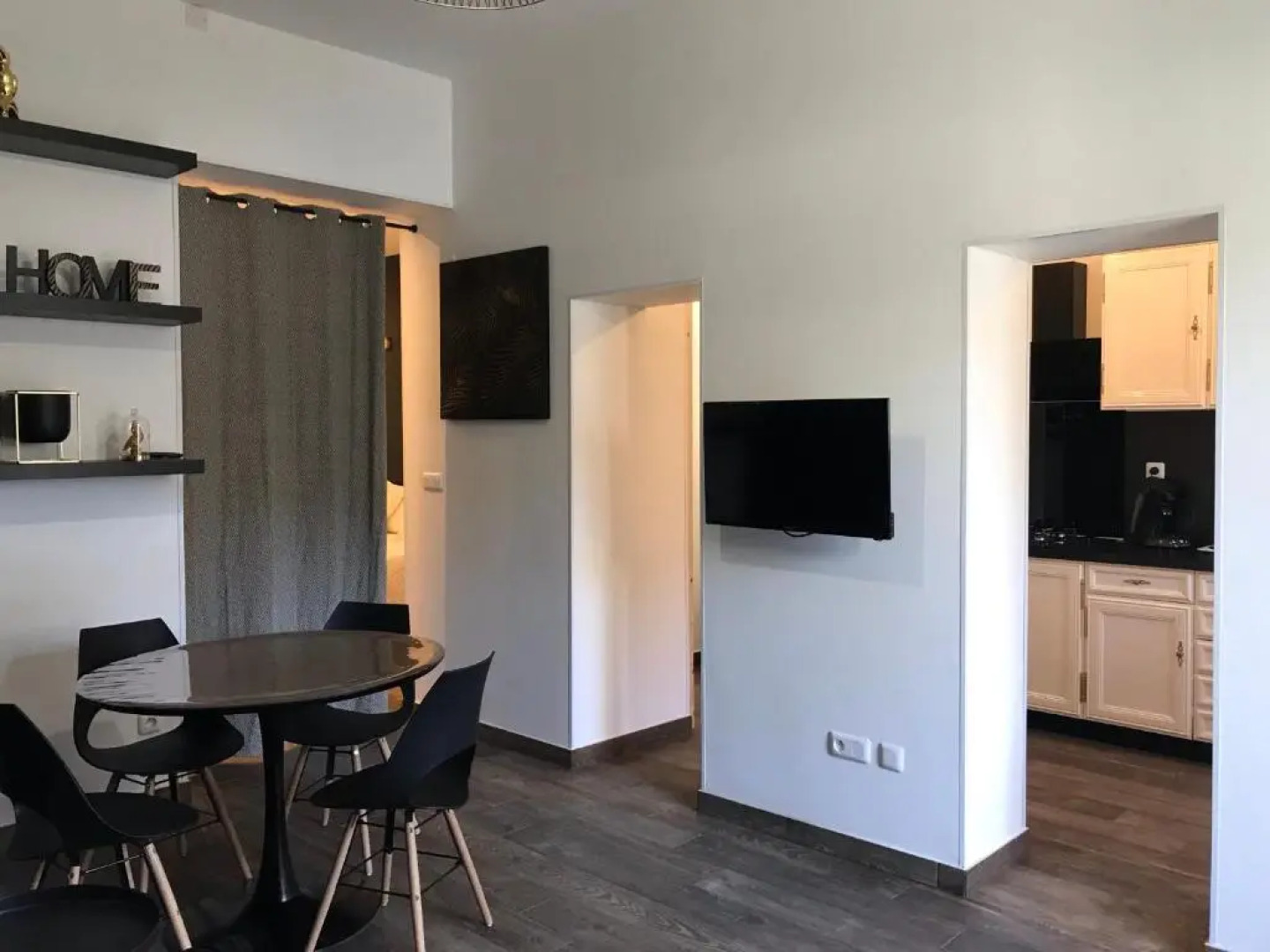 A CASA CORBAIA 2 pièces 40 m2 Chambre, salon, cuisine, jardin privatif, parking proche centre ville et mer