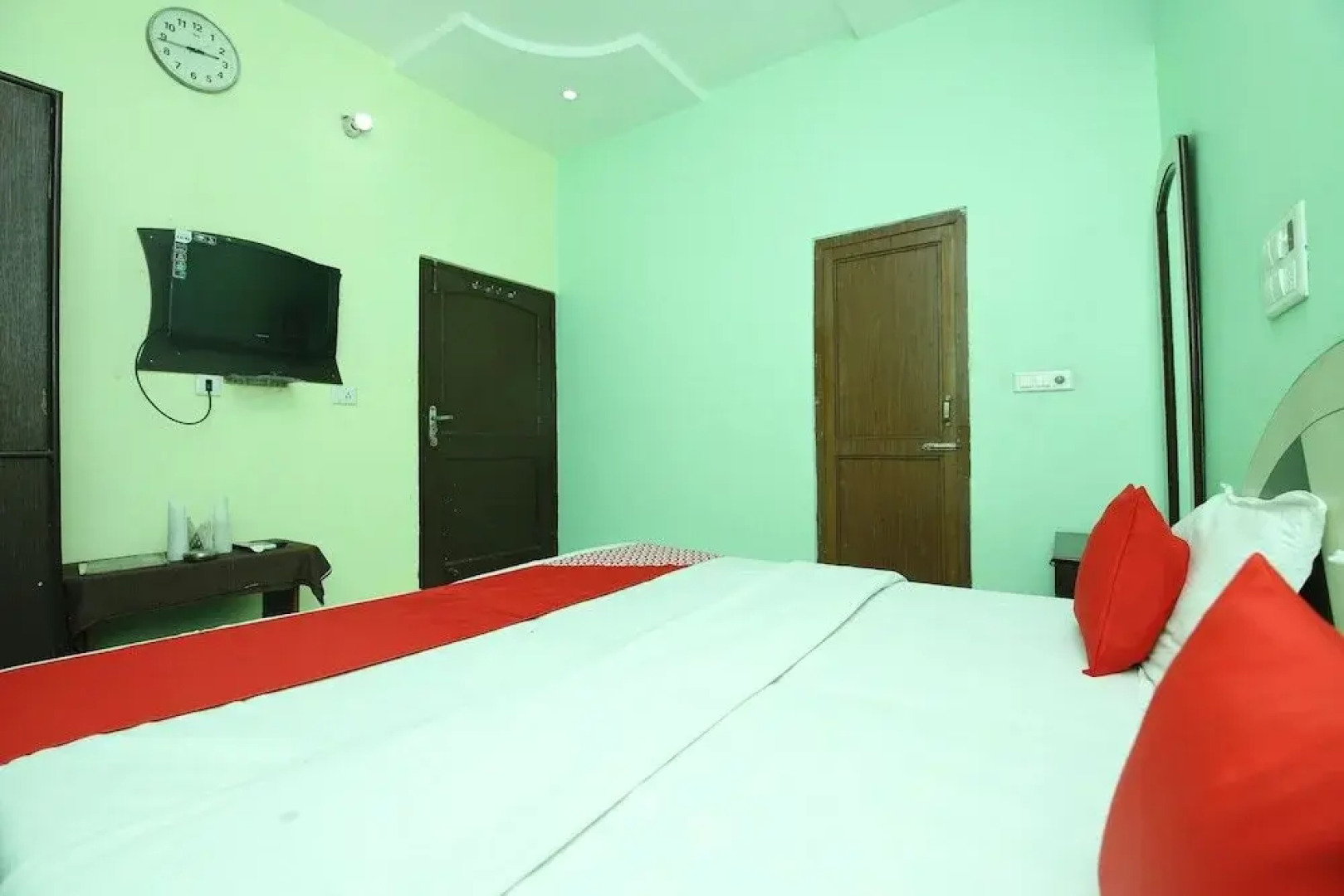 Hotel Deep Palace by OYO Rooms