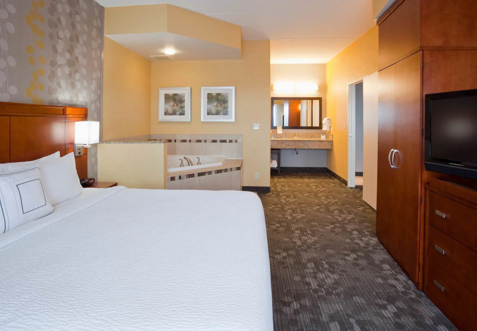 Courtyard by Marriott Minneapolis Maple Grove/Arbor Lakes