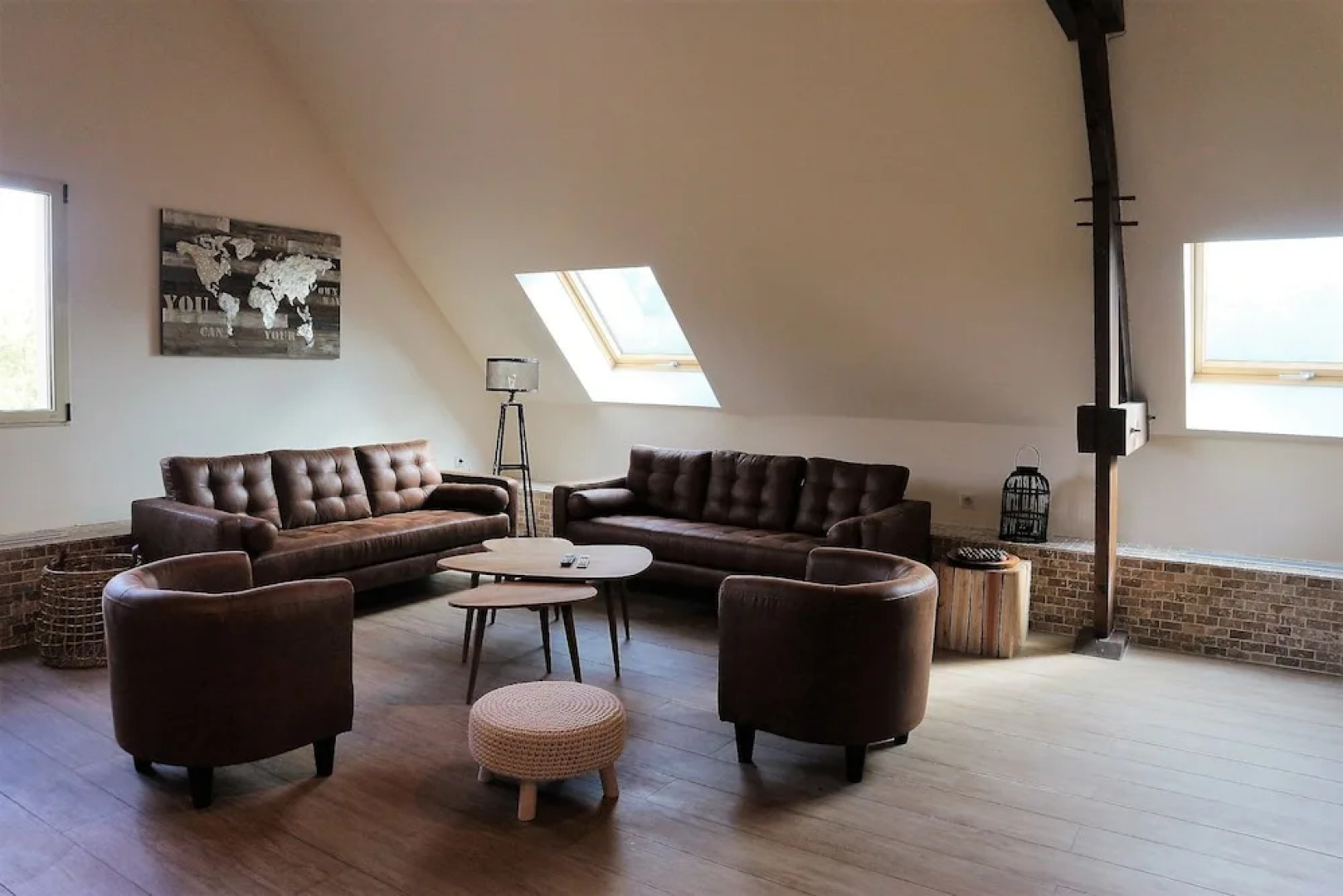 Maison avec piscine intérieure