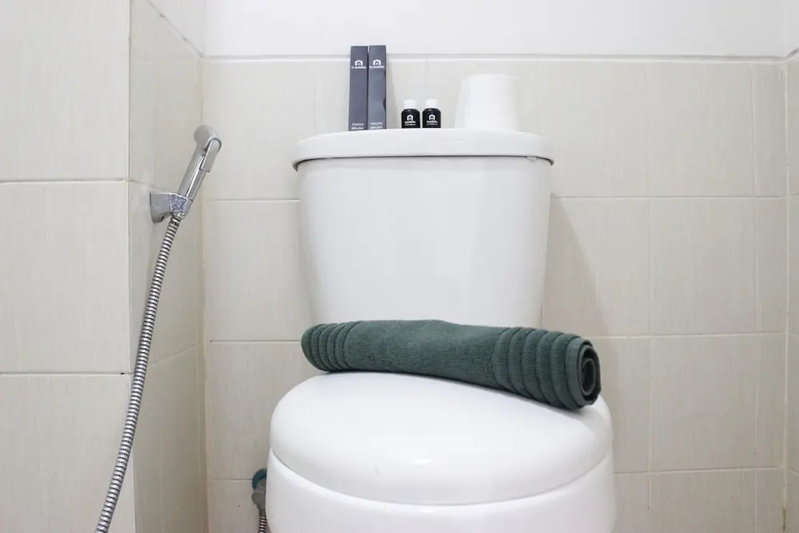 Convenient Studio Apartment at Harvard Jatinangor