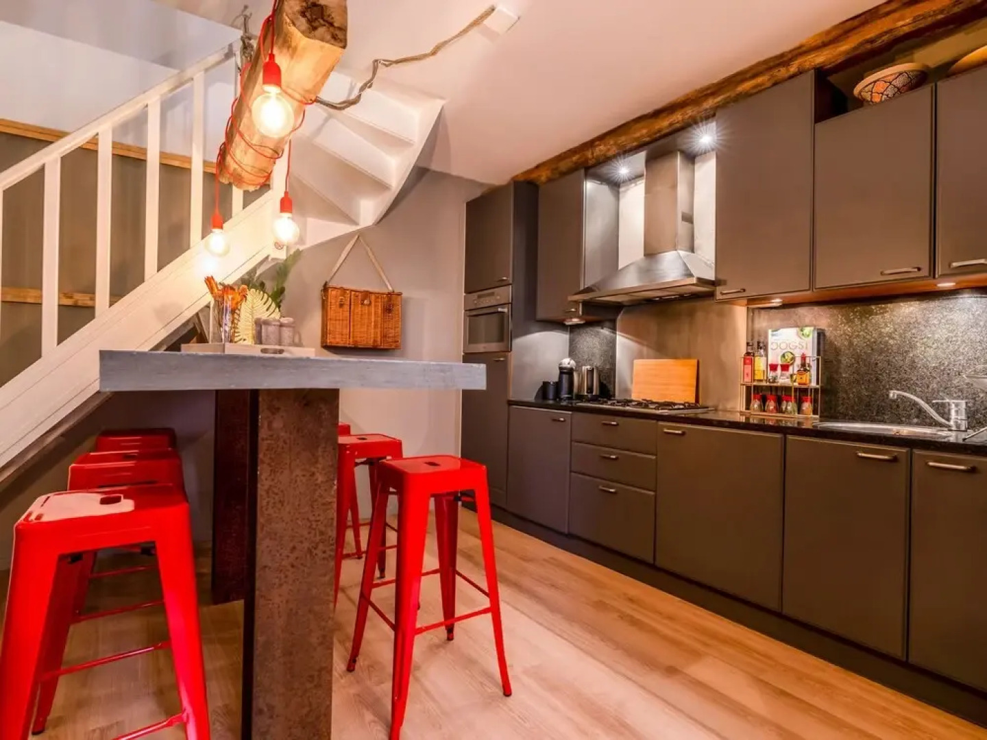 Lavish Holiday Home in Spaubeek with Turkish Steambath