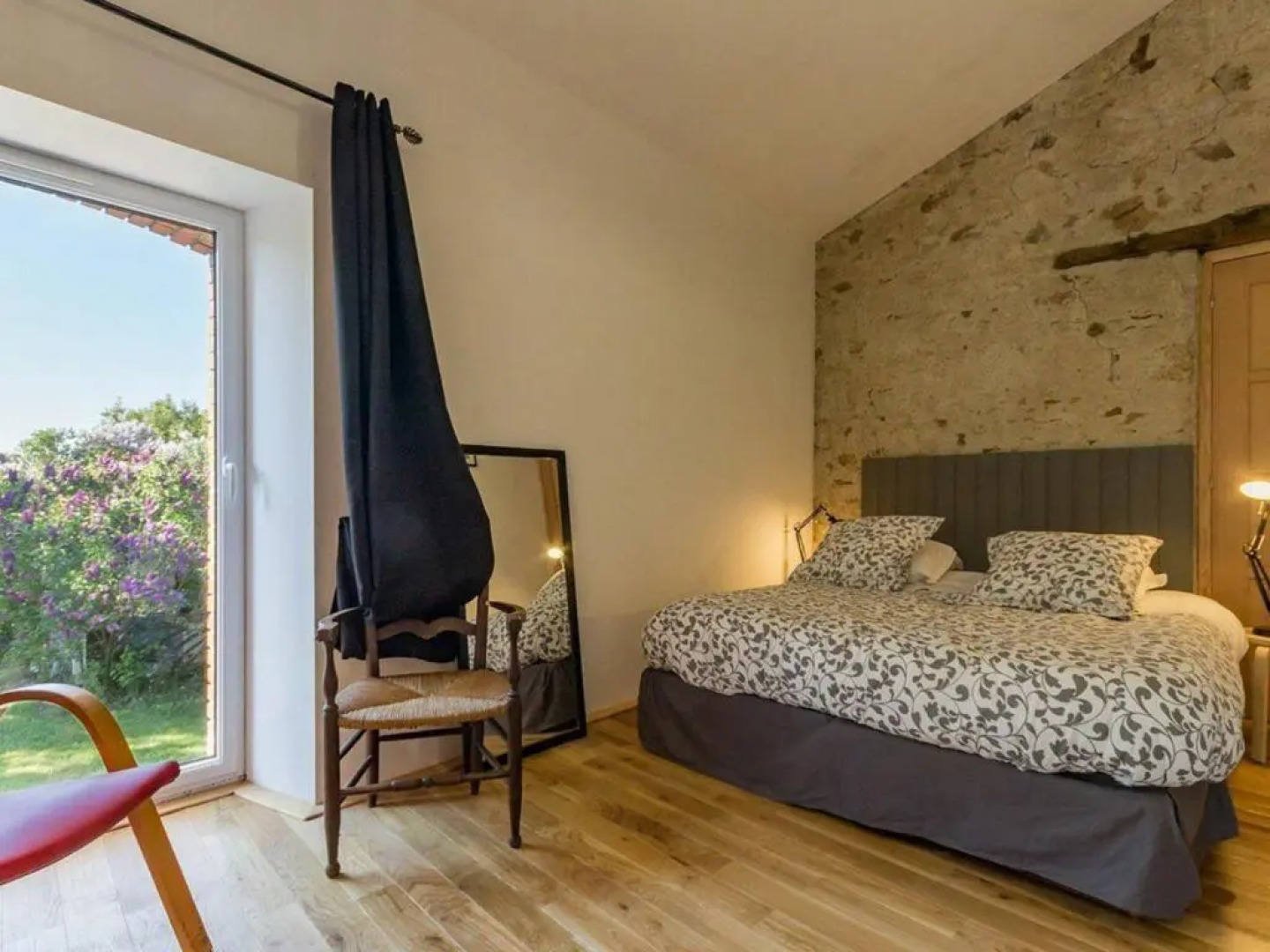 Gîte Monnières, 2 pièces, 4 personnes - FR-1-306-985