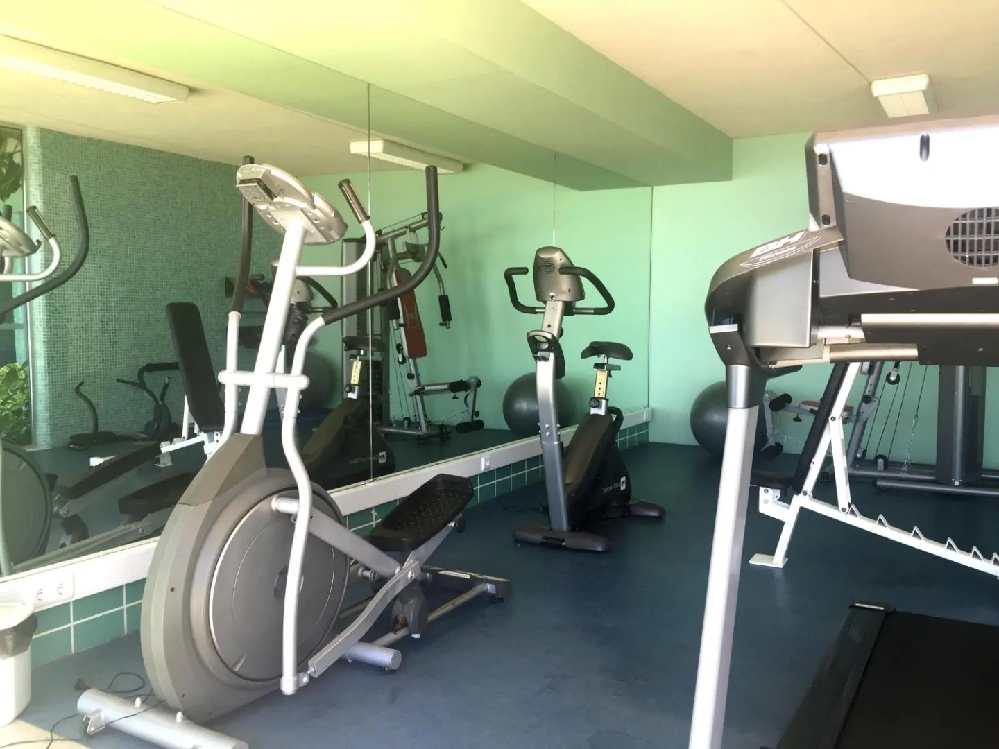 Madeira Regency Cliff