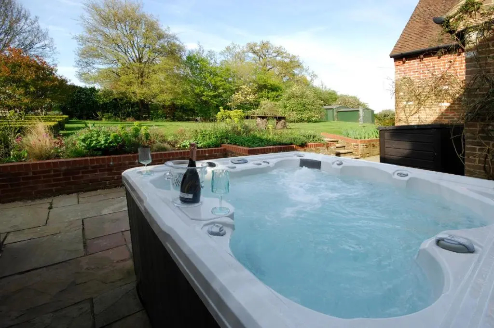 Blue Hills - Pool Hot tub