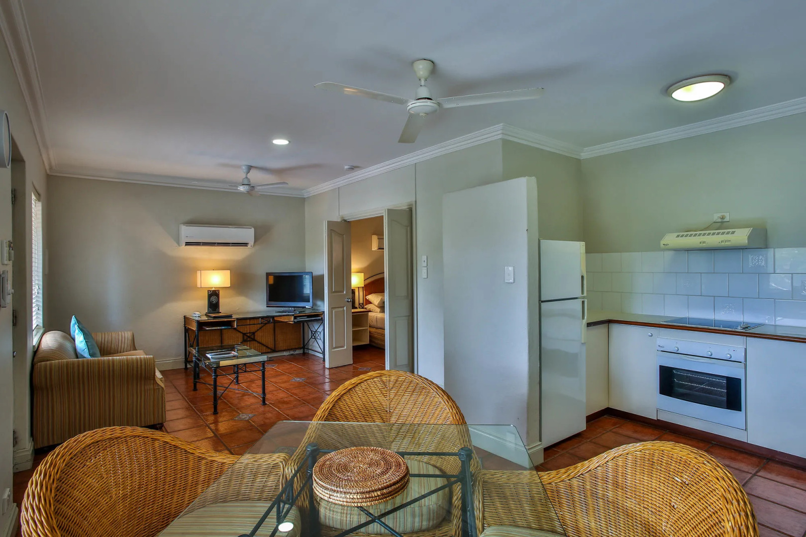 Moonlight Bay Suites