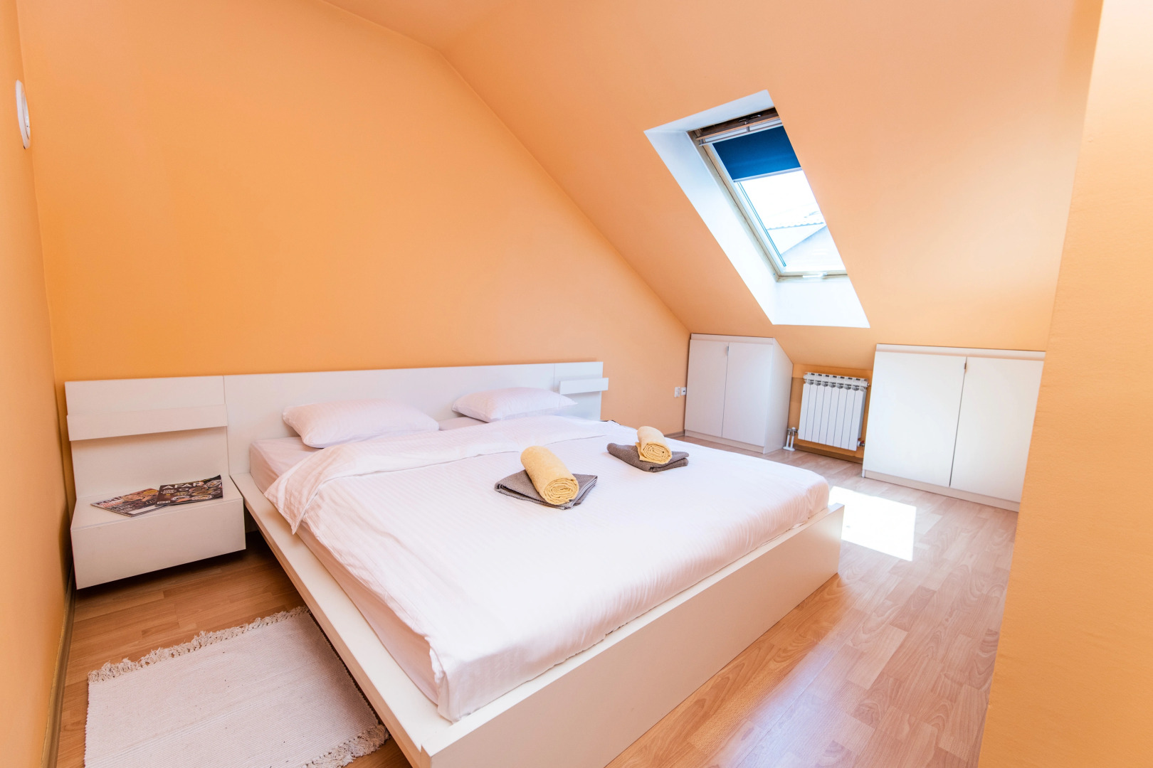 Spacious design loft in beautiful neighborhood