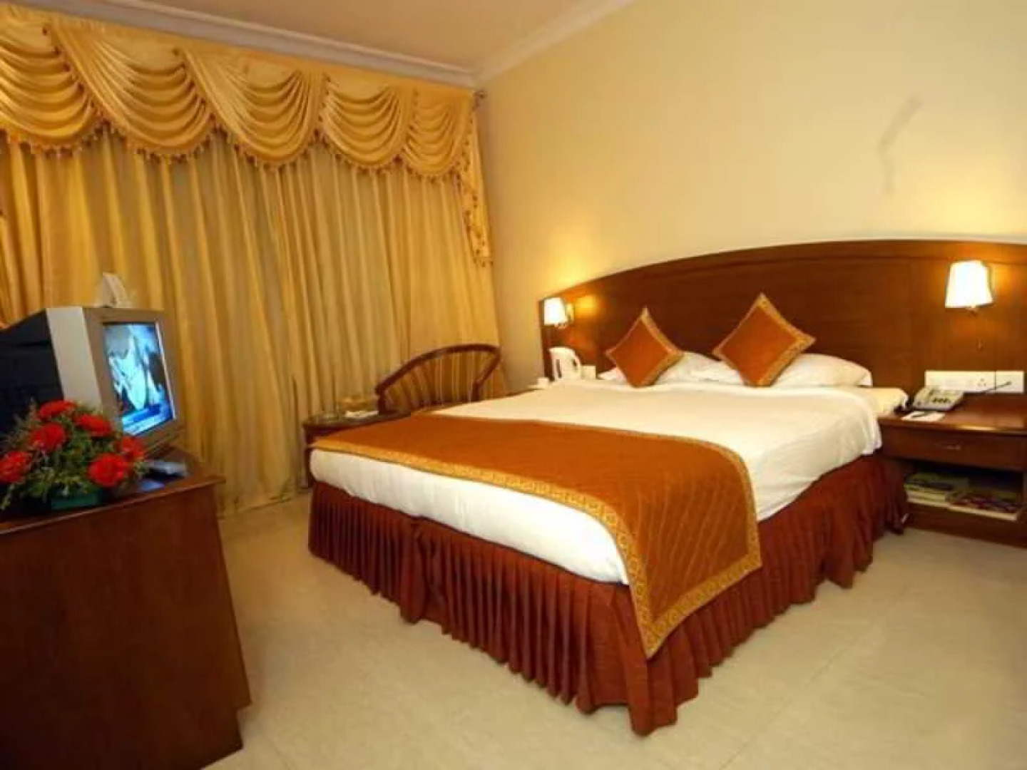 Hotel AJ International