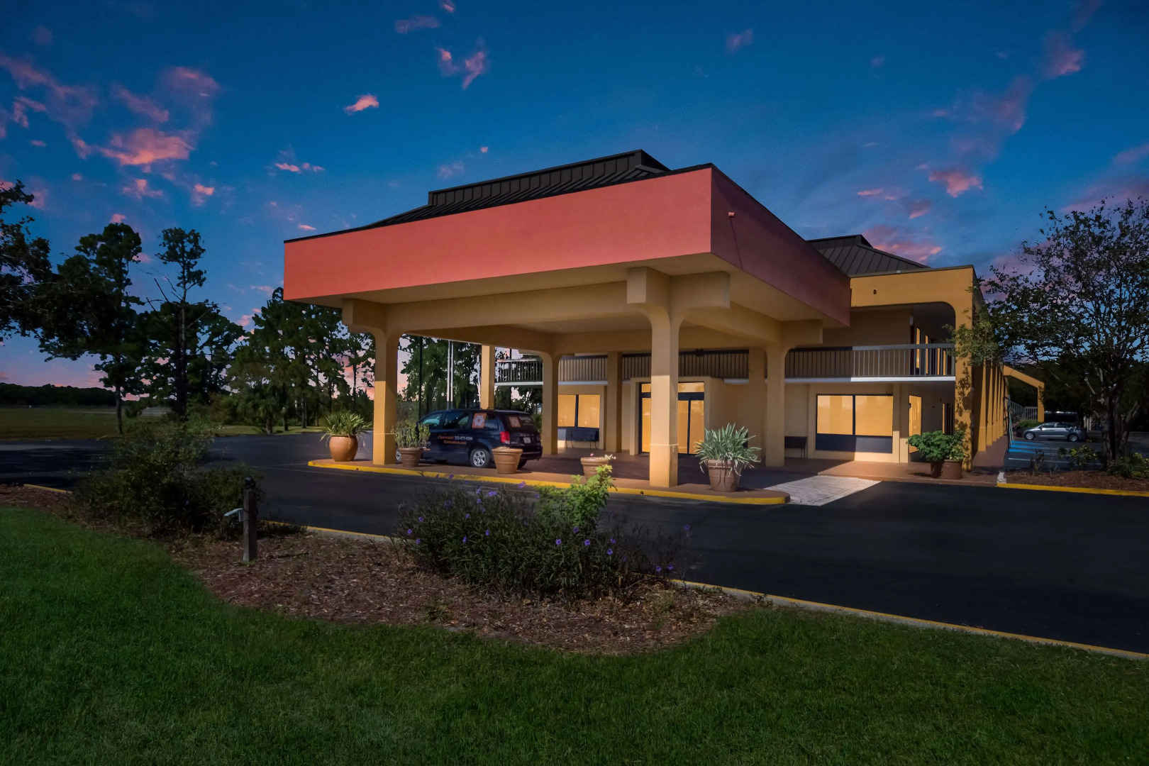 SureStay Hotel by Best Western St. Pete Clearwater Airport