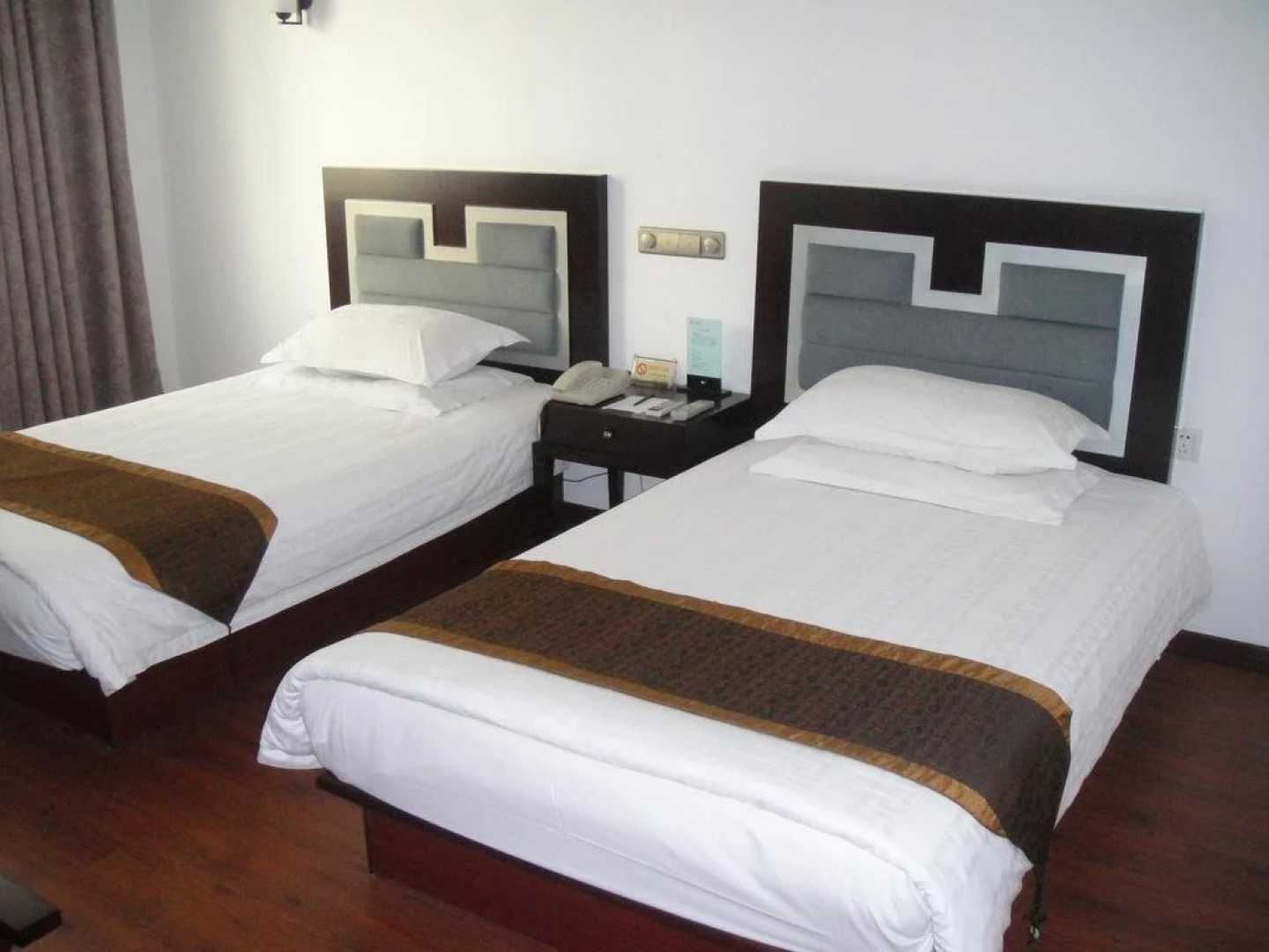 King Eastern Jingyang Hotel