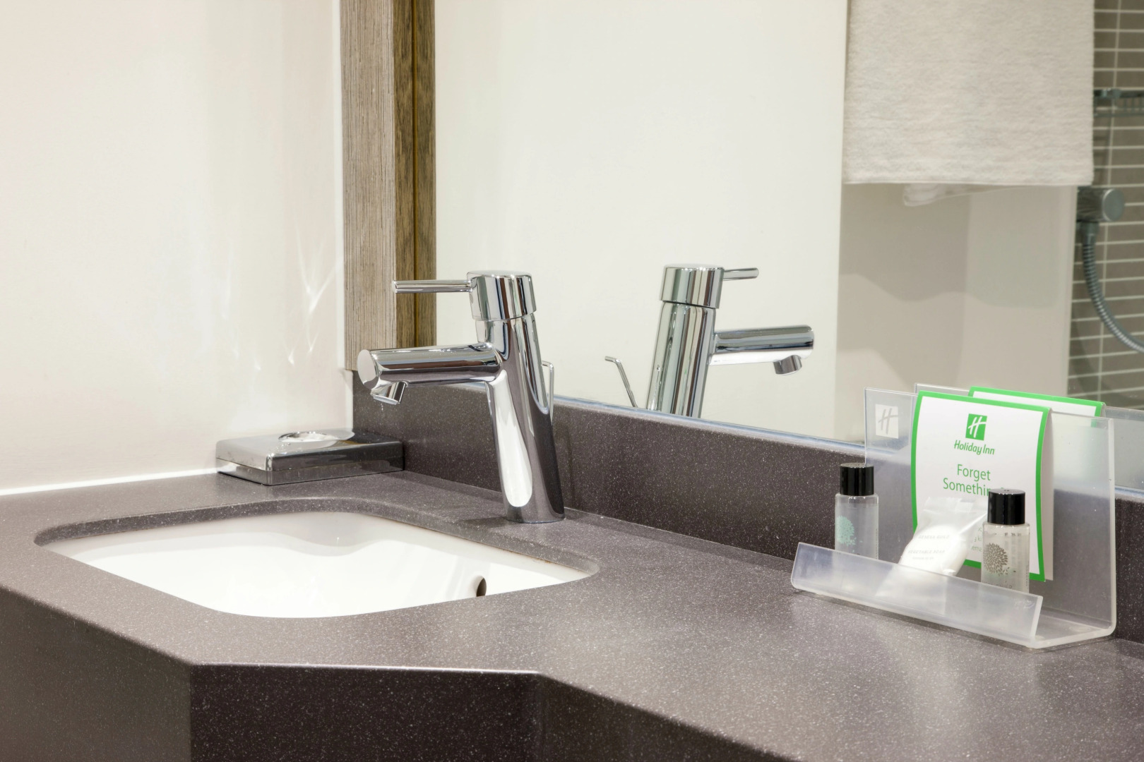 Holiday Inn Ashford Central by IHG