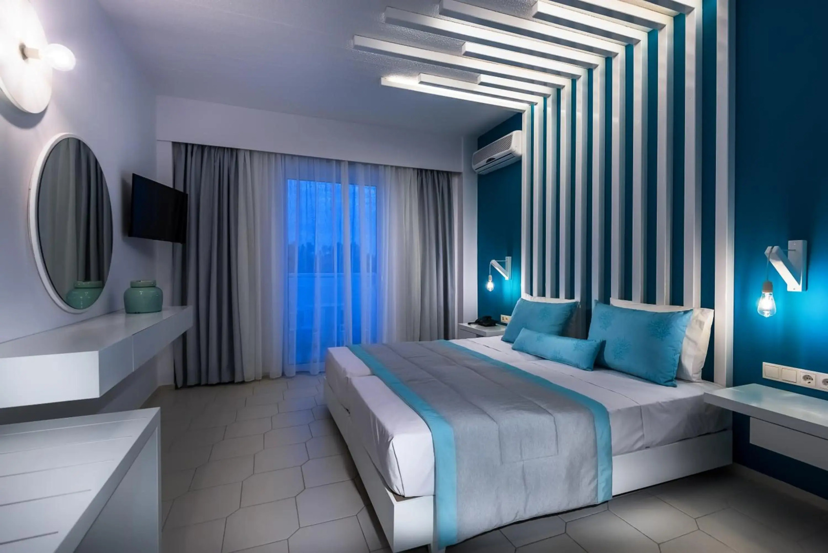 Gaia in Style - Adults Only