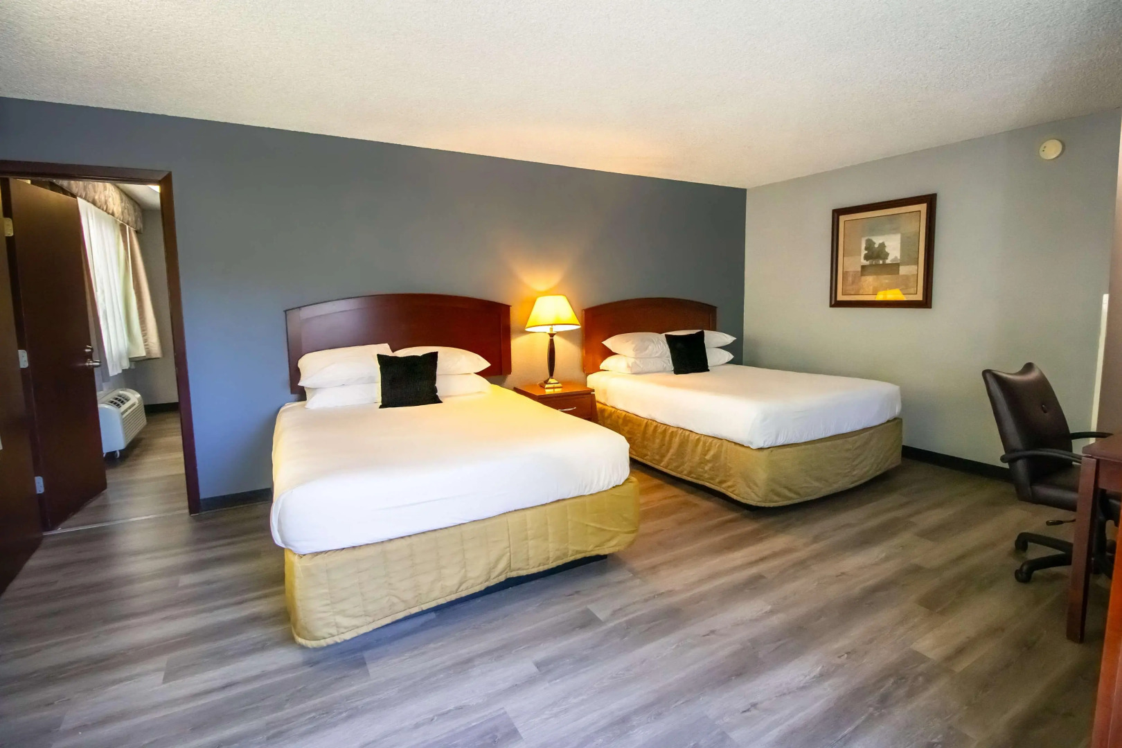 Red Lion Inn & Suites Vancouver