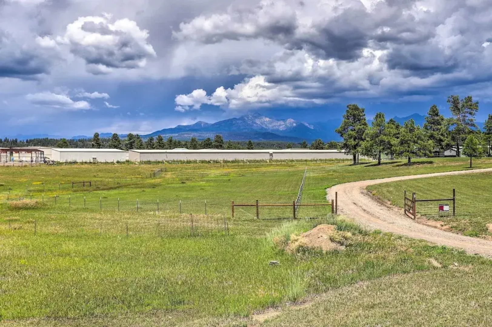 Peaceful Pagosa Springs Escape ~ 2 Mi to Lake