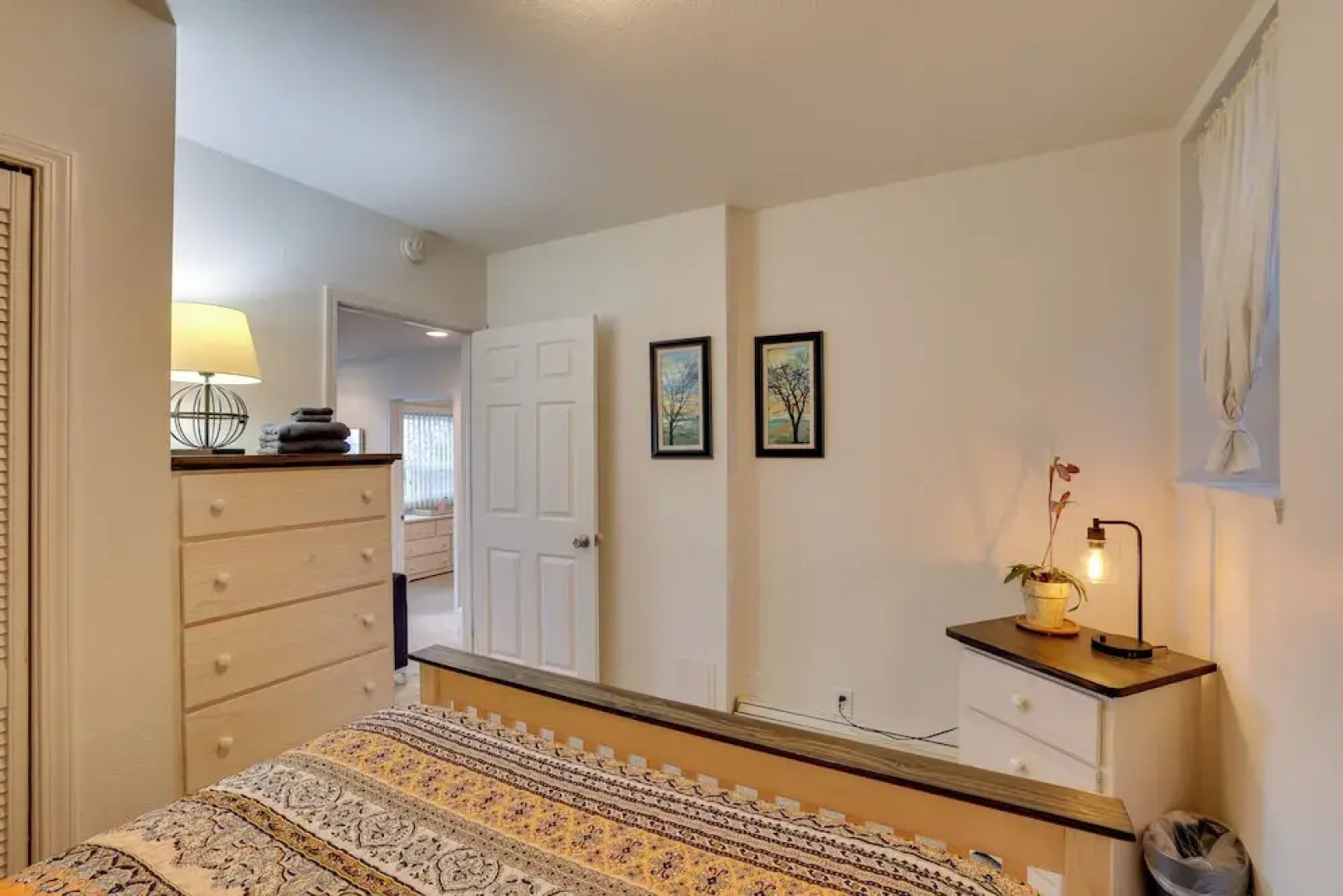 Chic Port Angeles Home w/ Oceanfront Balcony!