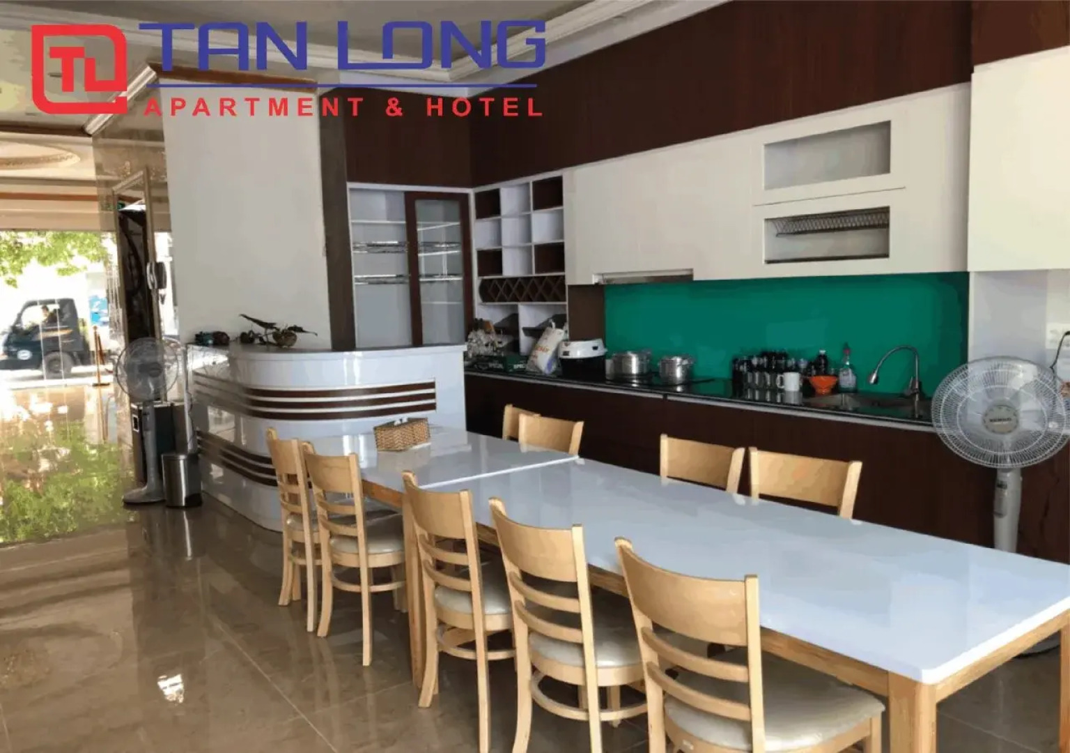 Tan Long Lakeside Hotel