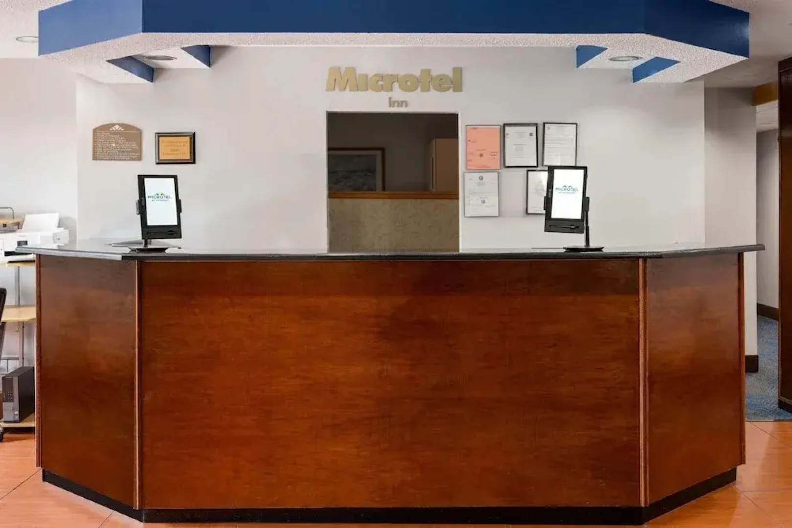 Microtel Inn & Suites by Wyndham Albany Airport