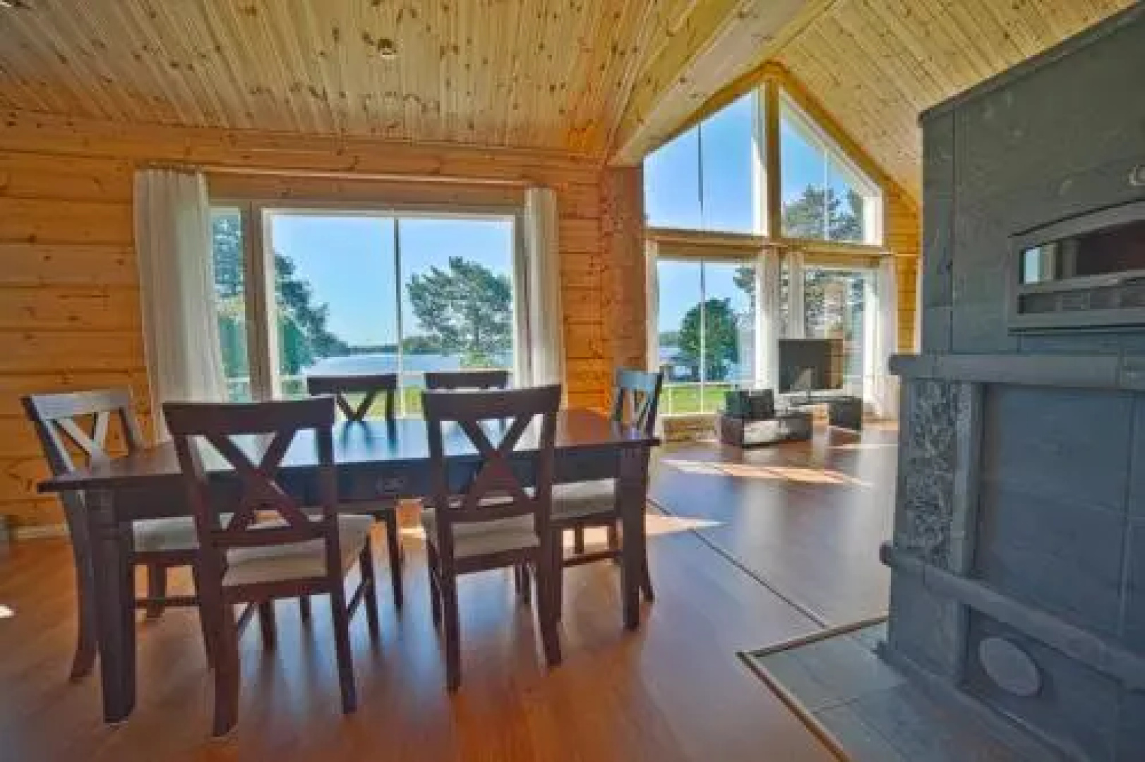 Luxury Cottage Laukkala