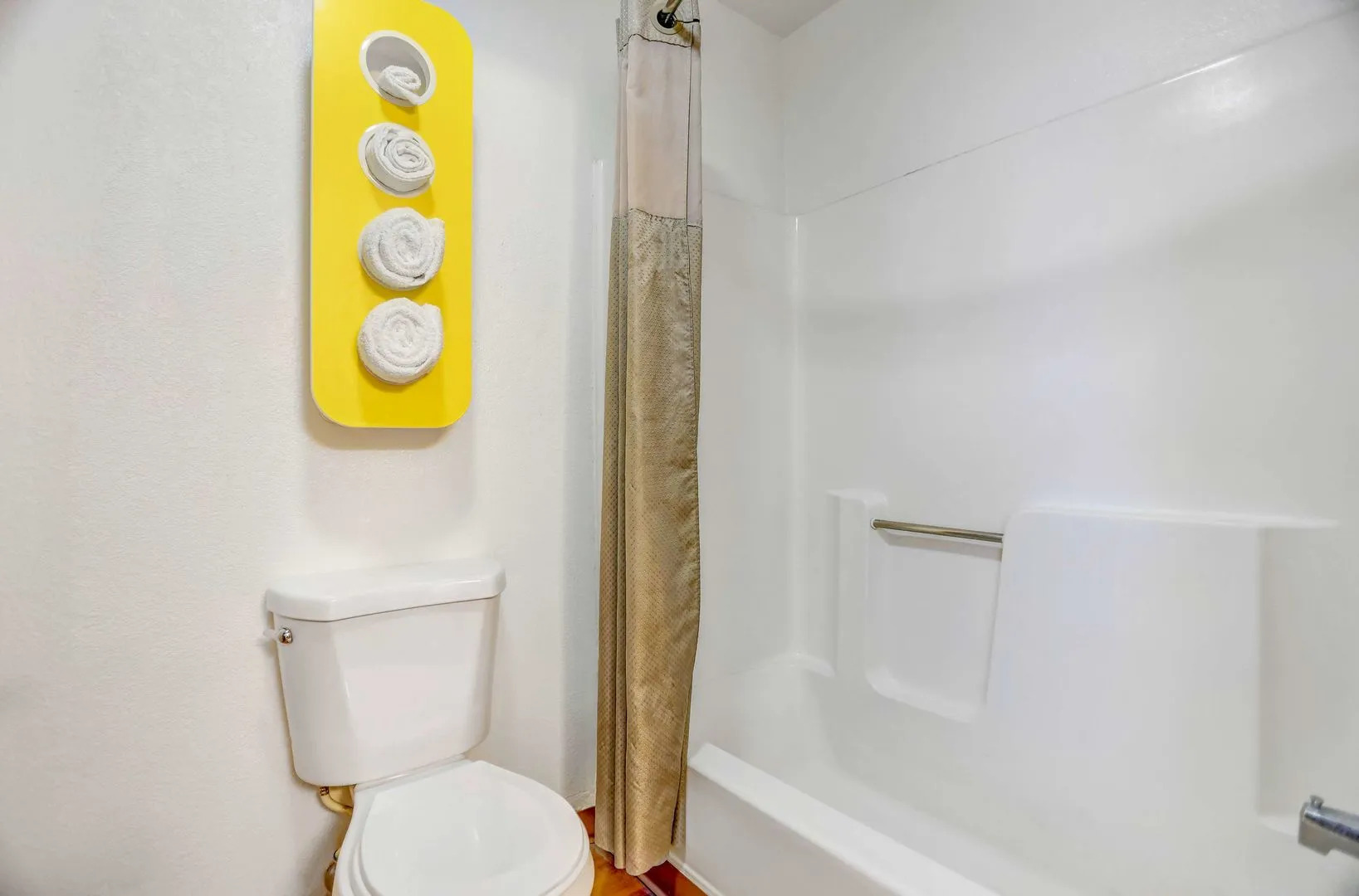 Motel 6 Moriarty, NM