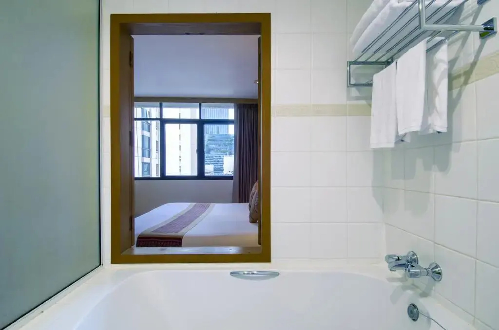 The Tarntawan Hotel Surawong Bangkok