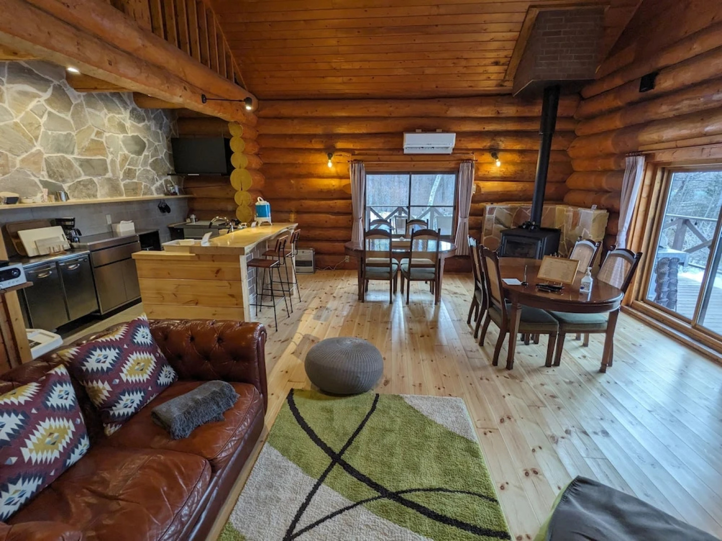 Log cabin rental & Finland Sauna Step House