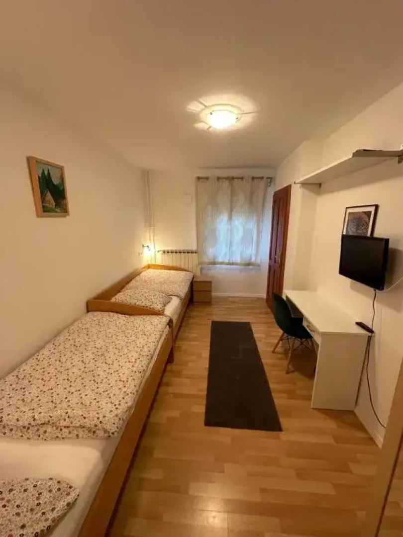 Apartments and Rooms Tajcr