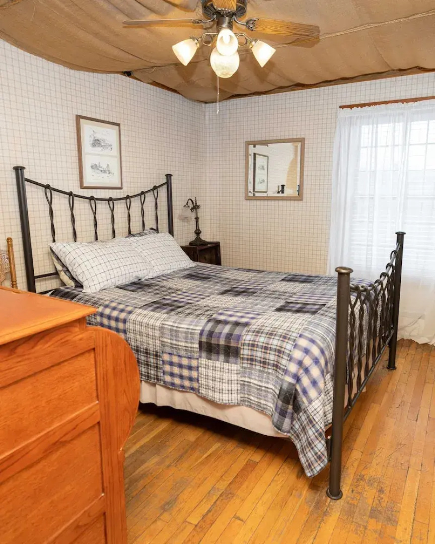 The Hand Hotel Bed & Breakfast