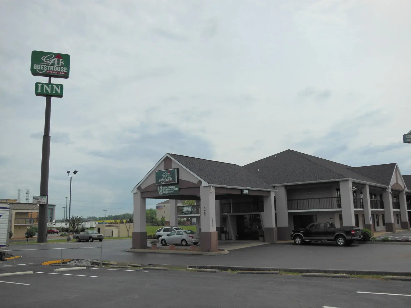 GuestHouse Inn Clarksville