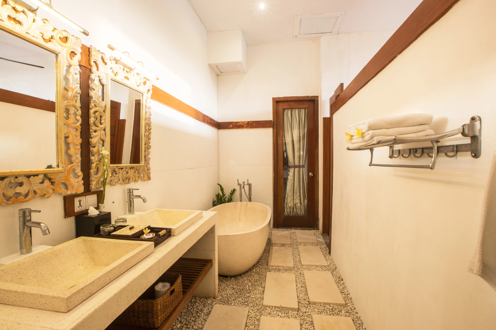 Cattleya Suite by Marbella