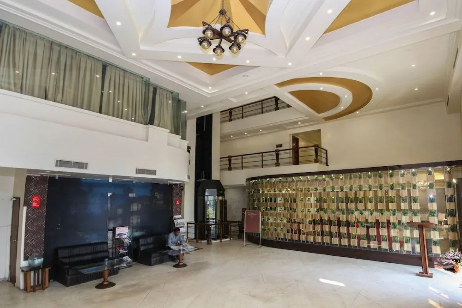Oyo 10415 Hotel Prestige Princess