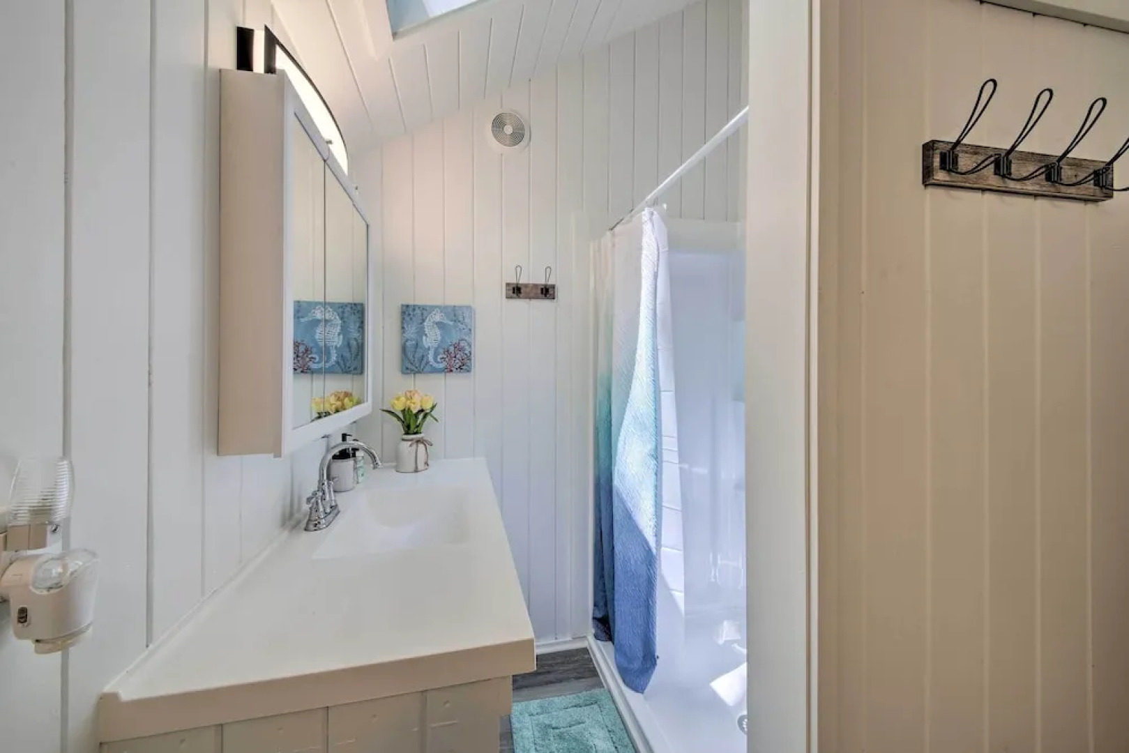 Updated Tiny House: Walk to Wiscasset Village