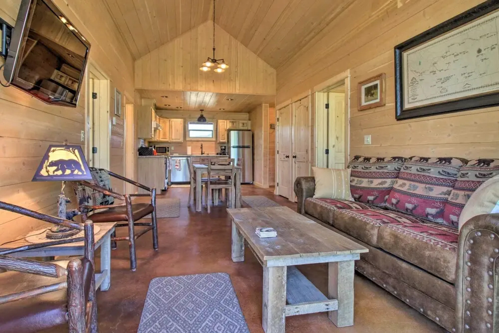 Peaceful Mtn Retreat ~ 43 Mi to Yellowstone!